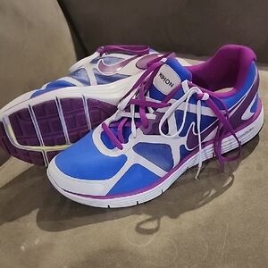 LIKE NEW! CUSTOM NIKE. LUNARLONG LUNA FOREVER. MEN'S SIZE 10 FITS WOMEN 11.5 -12